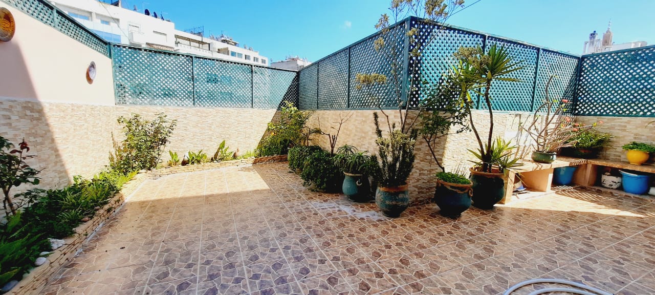Casablanca : appartement avec terrasse à acheter